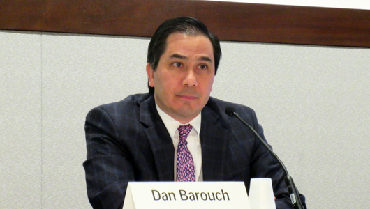 Dan Barouch en su intervención en la CROI 2018. Foto: Liz Highleyman.