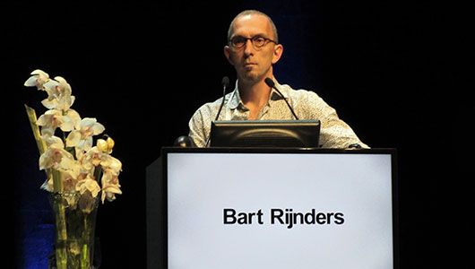Bart Rijnders, en su intervención en la EACS 2015. Foto: Liz Highleyman, hivandhepatitis.com