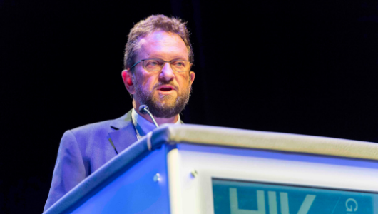 Hans-Jürgen Stellbrink, en la conferencia HIV Glasgow 2018. Créditos de la imagen: HIV Glasgow 