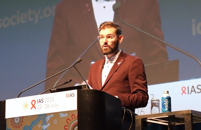 El doctor Anthony Smith en la IAS 2023. Foto: Roger Pebody.